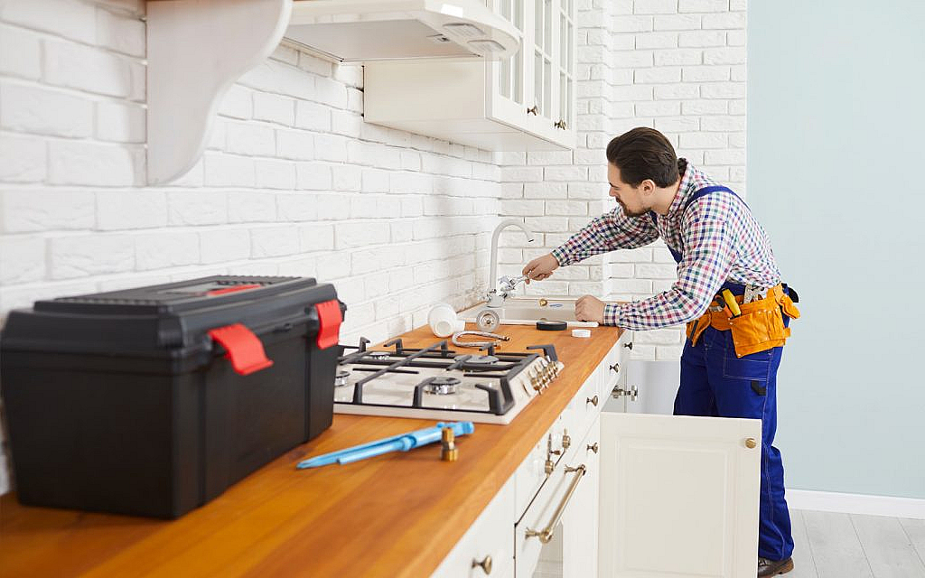 home-maintenance-companies-in-Dubai-_-Body-AR24102022-
